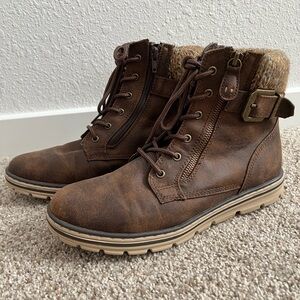 NWOT Army/Winter Boots